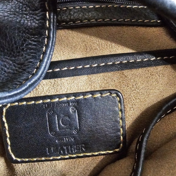 Lauren Conrad leather bag with removable strap - Picture 4 of 9